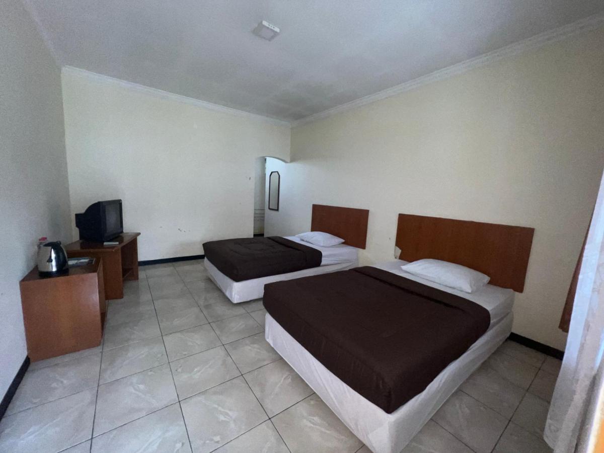 Hotel Puspa Sari Ciater Buitenkant foto