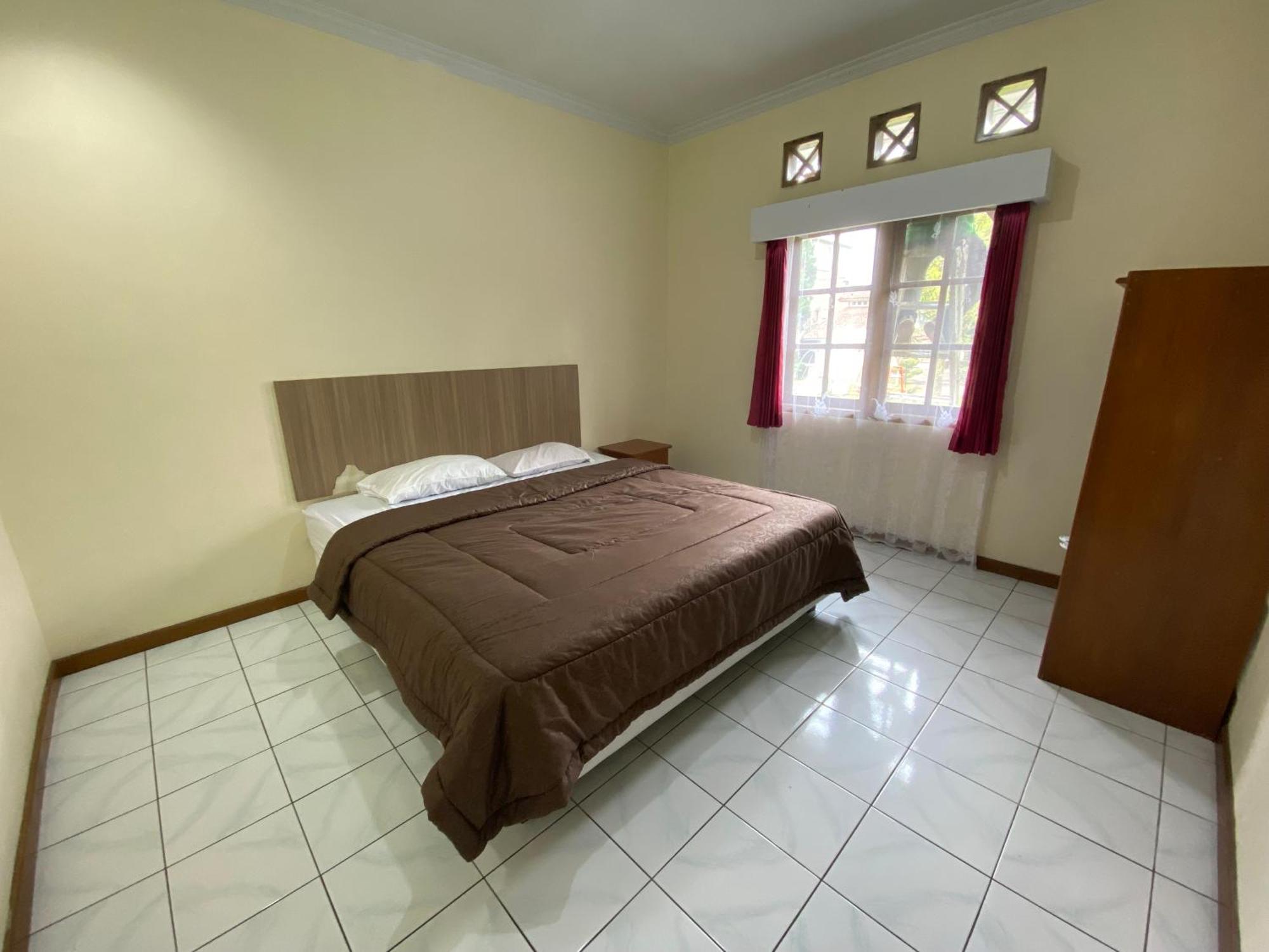 Hotel Puspa Sari Ciater Buitenkant foto