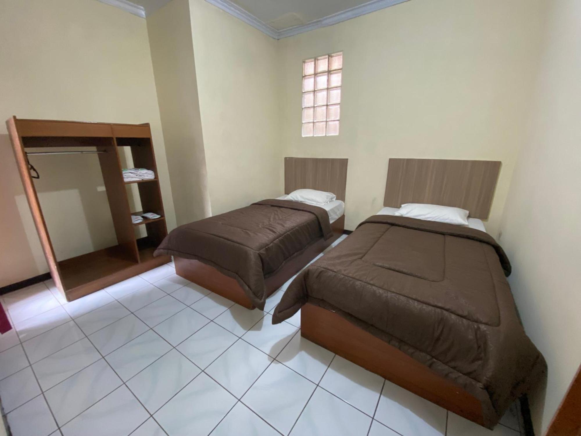 Hotel Puspa Sari Ciater Buitenkant foto